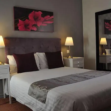 Le Relais Hotel